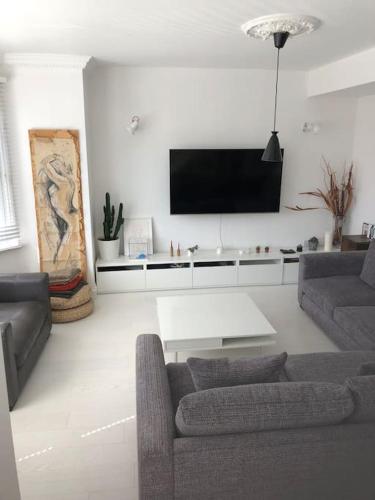 Stunning Richmond Maisionette with rooftop patio