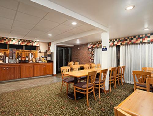 Ételek és italok, Days Inn by Wyndham Rutland/Killington Area in Rutland Ételek és italok, Days Inn by Wyndham Rutland/Killington Area in Rutland