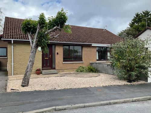 Four-Bedroom House - Stratherrick Free Parking
