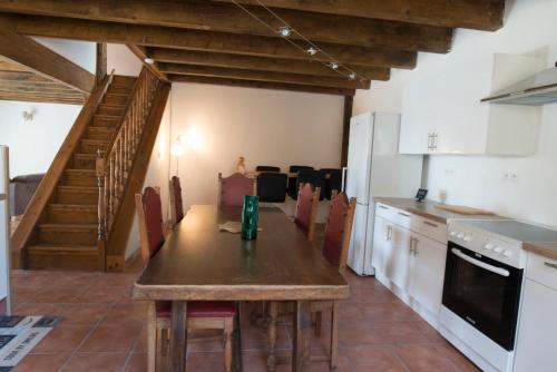 Facilities, Domaine Hourcabis - 2 gites 4 et 6 personnes in Orion Facilities, Domaine Hourcabis - 2 gites 4 et 6 personnes in Orion