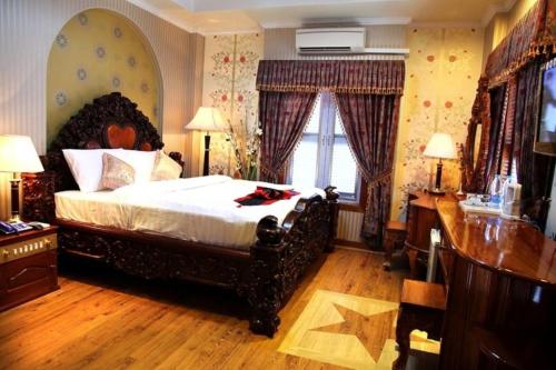 King Fy Hotel in Battambang King Fy Hotel in Battambang