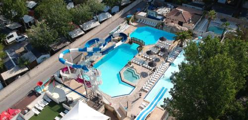 Piscine, Camping L'EDEN in Le Grau du Roi Piscine, Camping L'EDEN in Le Grau du Roi