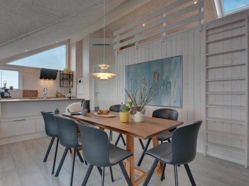 Holiday Home Gubbe - 500m from the sea by Interhome in Romo Kirkeby Holiday Home Gubbe - 500m from the sea by Interhome in Romo Kirkeby