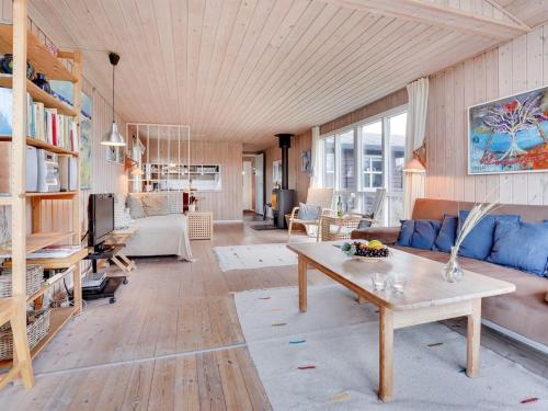 Holiday Home Asina - 400m from the sea by Interhome in Graerup Holiday Home Asina - 400m from the sea by Interhome in Graerup