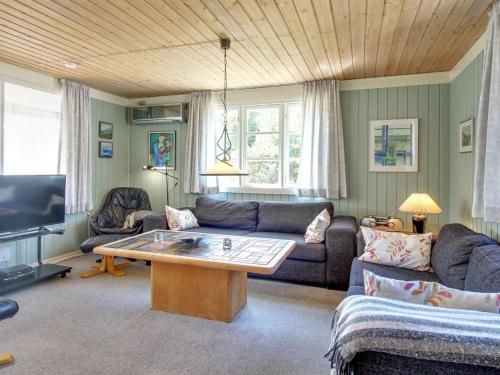 Holiday Home Yardila - 1-5km from the sea by Interhome in Vejers Strand Holiday Home Yardila - 1-5km from the sea by Interhome in Vejers Strand
