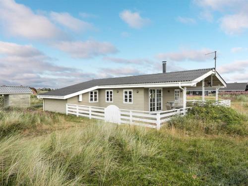 Holiday Home Dortea - 600m from the sea by Interhome in Ringkobing Holiday Home Dortea - 600m from the sea by Interhome in Ringkobing