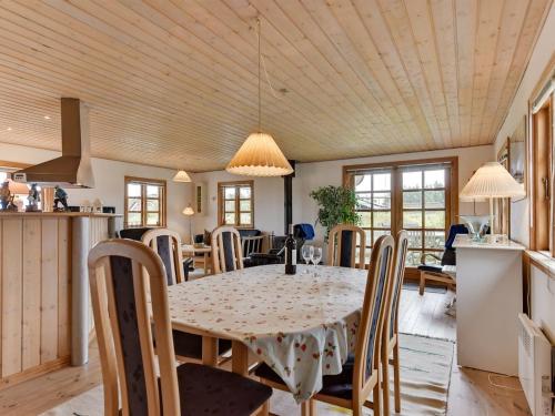 Holiday Home Dortea - 600m from the sea by Interhome in Ringkobing Holiday Home Dortea - 600m from the sea by Interhome in Ringkobing
