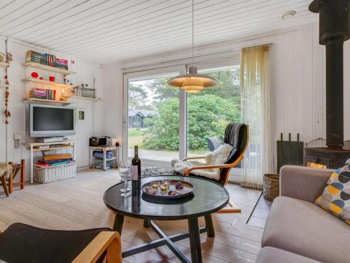 Holiday Home Hamund - 700m from the sea by Interhome in Hvide Sande Holiday Home Hamund - 700m from the sea by Interhome in Hvide Sande