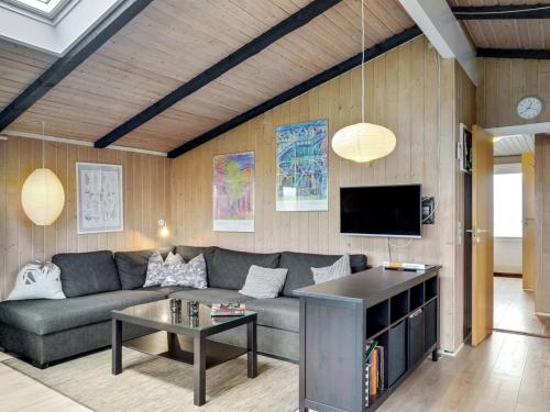 Holiday Home Friedel - 150m from the sea by Interhome in Hvide Sande Holiday Home Friedel - 150m from the sea by Interhome in Hvide Sande