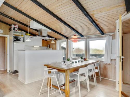 Holiday Home Friedel - 150m from the sea by Interhome in Hvide Sande Holiday Home Friedel - 150m from the sea by Interhome in Hvide Sande