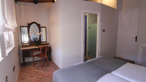 Hotel Can Carol in Capellades Hotel Can Carol in Capellades