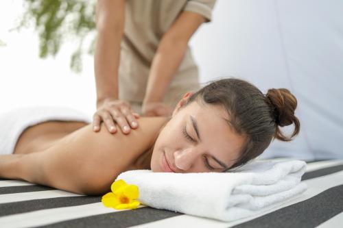 Massage, Cala Laiya in Batangas Massage, Cala Laiya in Batangas