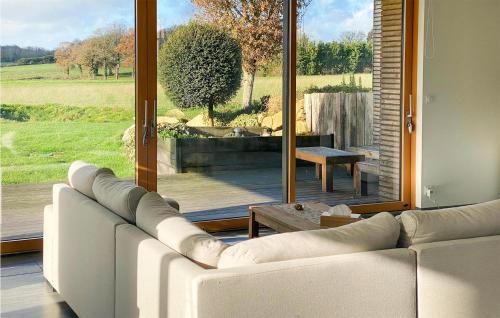 Stunning home in Pllan-le-Petit with WiFi and 4 Bedrooms in Plelan-le-Petit Stunning home in Pllan-le-Petit with WiFi and 4 Bedrooms in Plelan-le-Petit