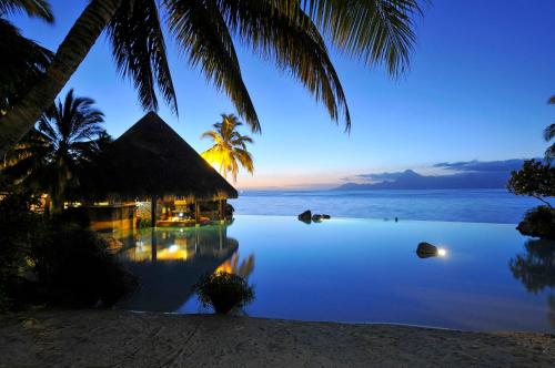 مسبح, InterContinental Tahiti Resort & Spa By IHG in تاهيتي مسبح, InterContinental Tahiti Resort & Spa By IHG in تاهيتي