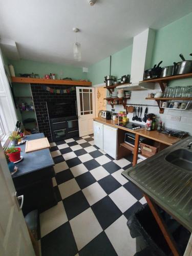 Küche, The Grapevine Hostel in Dingle Küche, The Grapevine Hostel in Dingle