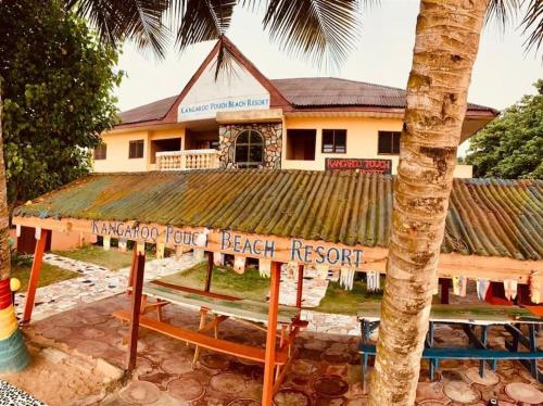 Kangaroo Pouch Beach Resort in Dixcove Kangaroo Pouch Beach Resort in Dixcove