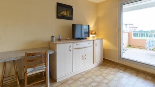 zonă comună salon/TV, Les Indes Galantes- 23D- Studio vue mer- 4 pers in Agde zonă comună salon/TV, Les Indes Galantes- 23D- Studio vue mer- 4 pers in Agde