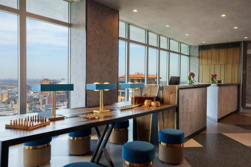Удобства, Renaissance New York Flushing Hotel at Tangram in Аэропорт Ла Гуардия Удобства, Renaissance New York Flushing Hotel at Tangram in Аэропорт Ла Гуардия