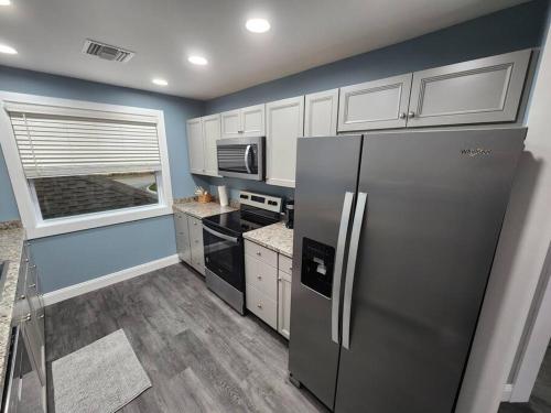Paradise on Lake Harris Apt #202 in Leesburg (FL) Paradise on Lake Harris Apt #202 in Leesburg (FL)