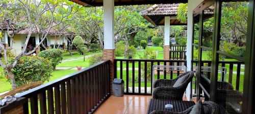 Balcony/terrace, Liberty Dive Resort Bali in Tulamben Balcony/terrace, Liberty Dive Resort Bali in Tulamben
