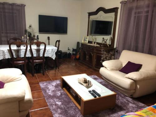 Quinta da Fervença, private river place to relax.. (Quinta da Fervenca, private river place to relax..) in เซอร์นันเซลเย Quinta da Fervença, private river place to relax.. (Quinta da Fervenca, private river place to relax..) in เซอร์นันเซลเย