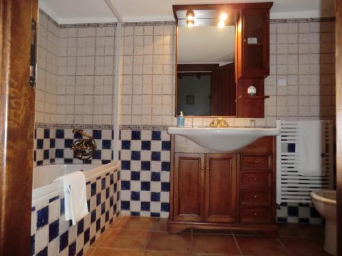 This photo about Monte dos Avos shared on HyHotel.com