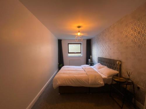 2 Bed Apartment Greenhithe Village in Greenhithe 2 Bed Apartment Greenhithe Village in Greenhithe