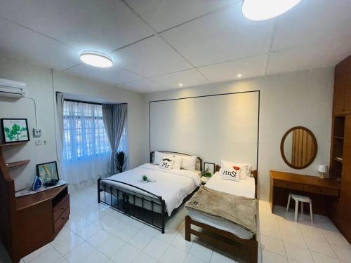 Ipoh 42 Symphony 12pax 4Bedroom 3bathroom 3carpark near Nam Thean Tong Temple Ipoh 42 Symphony 12pax 4Bedroom 3bathroom 3carpark near Nam Thean Tong Temple