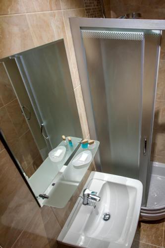 This photo about Senat Guesthouse shared on HyHotel.com