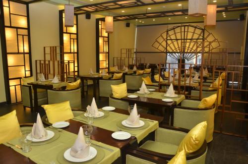 Restaurant, The HQ Hotel in Goa Restaurant, The HQ Hotel in Goa