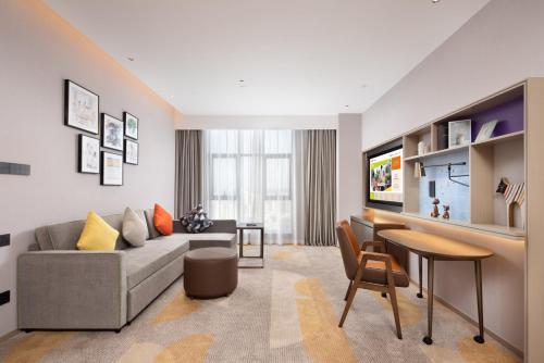 Home2 Suites by Hilton Shenzhen Dalang in Longhua New District Home2 Suites by Hilton Shenzhen Dalang in Longhua New District