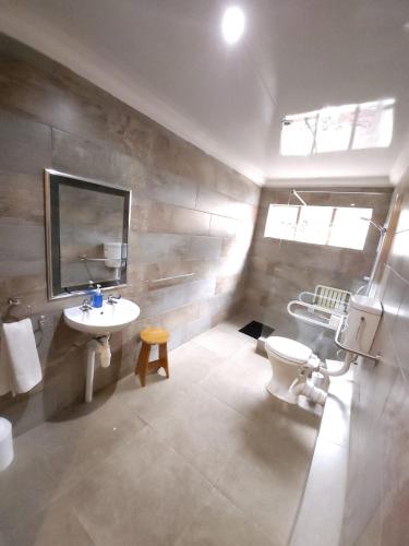 Badezimmer, Rusplek Guesthouse and Conference Center in Bloemfontein Badezimmer, Rusplek Guesthouse and Conference Center in Bloemfontein