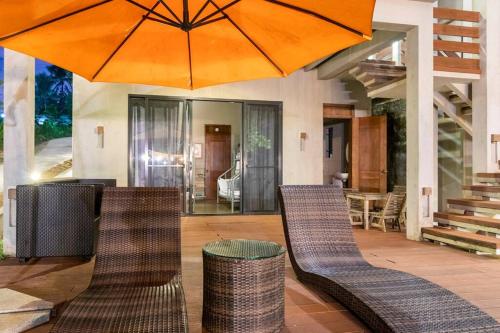 Exclusive Beachfront Villa w/ Outdoor Tub & Kayaks in Danao City Exclusive Beachfront Villa w/ Outdoor Tub & Kayaks in Danao City