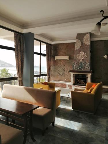 Фойє, Suhan Seaport Hotel in Кушадаси Фойє, Suhan Seaport Hotel in Кушадаси