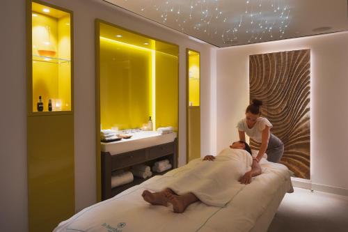 Le Barthelemy Hotel & Spa in กุสตาเวีย Le Barthelemy Hotel & Spa in กุสตาเวีย