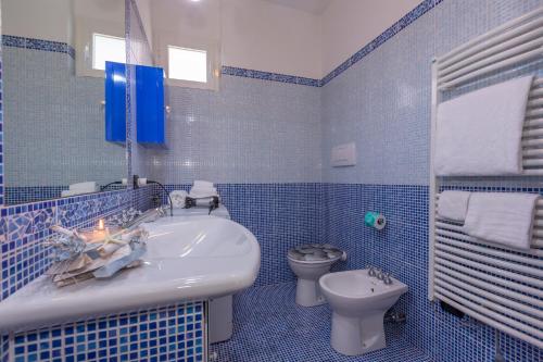 Bathroom, La Casa Al Sole sea view 400mt from sea - Happy Rentals in Cervo Bathroom, La Casa Al Sole sea view 400mt from sea - Happy Rentals in Cervo