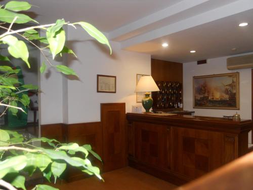 Lobby, Hotel Traghetto in Civitavecchia Lobby, Hotel Traghetto in Civitavecchia