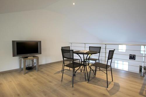 La guinandie in 韋勒河畔奧拉杜爾 La guinandie in 韋勒河畔奧拉杜爾