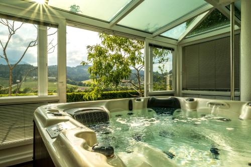 Гореща вана, Relax & Beautiful View in Словен Градец Гореща вана, Relax & Beautiful View in Словен Градец
