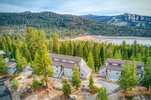 Eagle's Landing Condo 78 in Lakeshore (CA) Eagle's Landing Condo 78 in Lakeshore (CA)