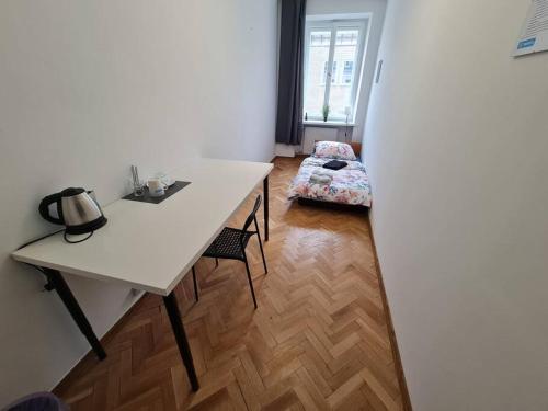 Fantastic Waw - O13 Room C