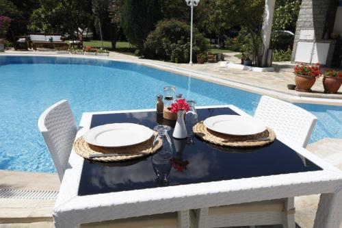 This photo about Cakirkeyif Hotel shared on HyHotel.com