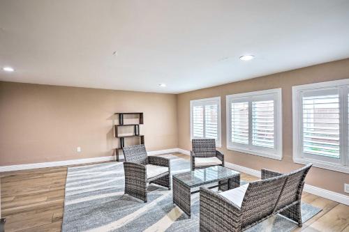 Tranquil Vacation Home - 7 Mi to Disneyland! in Fountain Valley (CA) Tranquil Vacation Home - 7 Mi to Disneyland! in Fountain Valley (CA)
