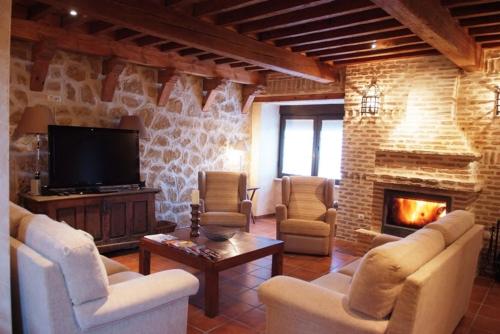 La Casona de Dona Petra in Villarmentero De Campos La Casona de Dona Petra in Villarmentero De Campos