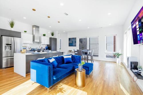 4Story Condo w/ Rooftop & Jacuzzi Downtown Dallas in Cedars 4Story Condo w/ Rooftop & Jacuzzi Downtown Dallas in Cedars