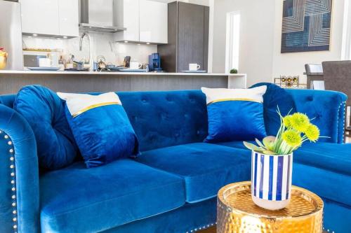 4Story Condo w/ Rooftop & Jacuzzi Downtown Dallas in Cedars 4Story Condo w/ Rooftop & Jacuzzi Downtown Dallas in Cedars