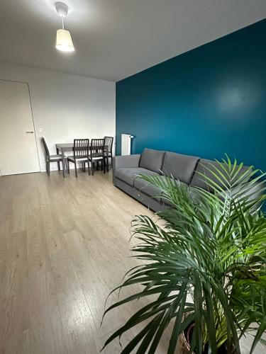 Logement La courneuve-Aubervilliers RerB in La Courneuve Logement La courneuve-Aubervilliers RerB in La Courneuve