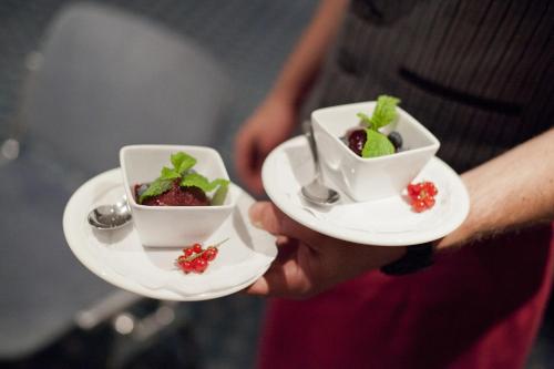 Ételek és italok, ARVENA Messe Hotel in Nürnberg városközpont közelében Ételek és italok, ARVENA Messe Hotel in Nürnberg városközpont közelében