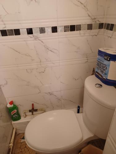 3 private rooms in a villa at Sceaux 600m RER B direct to Notre-Dame in Sceaux 3 private rooms in a villa at Sceaux 600m RER B direct to Notre-Dame in Sceaux