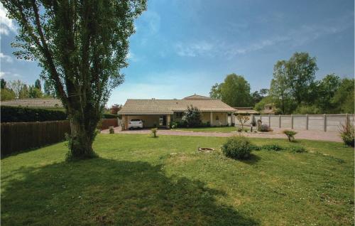 Exterior view, Amazing Home In Saint-Vivien-De-Medoc in Saint-Vivien-de-Medoc Exterior view, Amazing Home In Saint-Vivien-De-Medoc in Saint-Vivien-de-Medoc